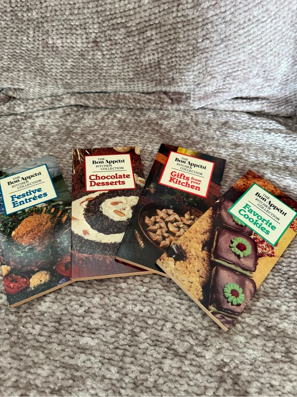 Vintage 1983 Box Set 4 Bon Appetit Kitchen Collection Cookbooks Cookies Chocolat